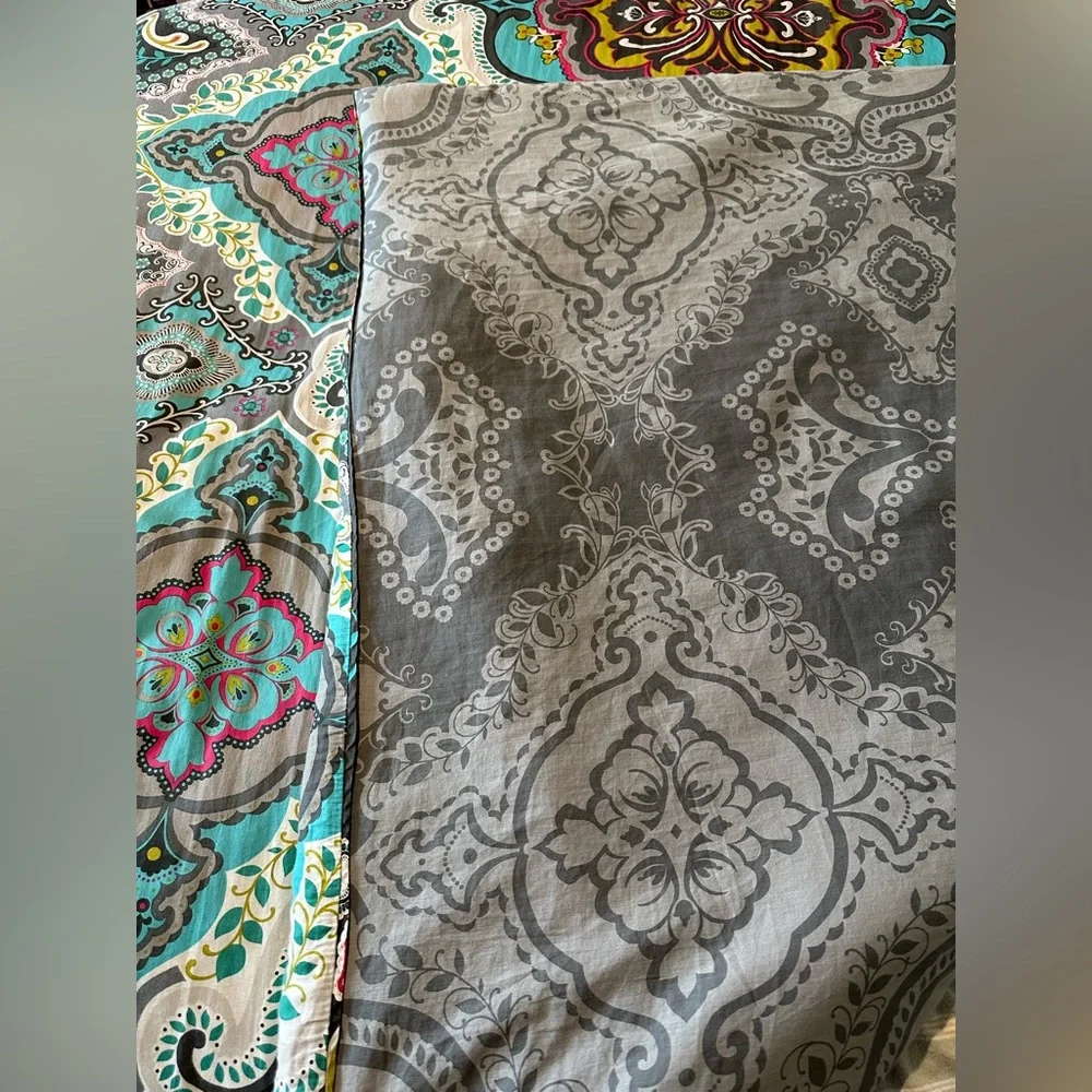 Max Studio Paisley/Boho style duvet & shams